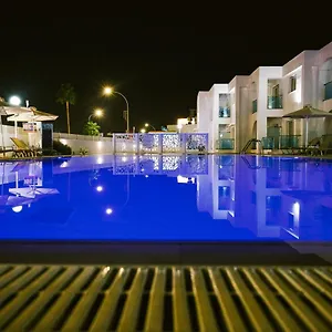 Aparthotel Kaos **